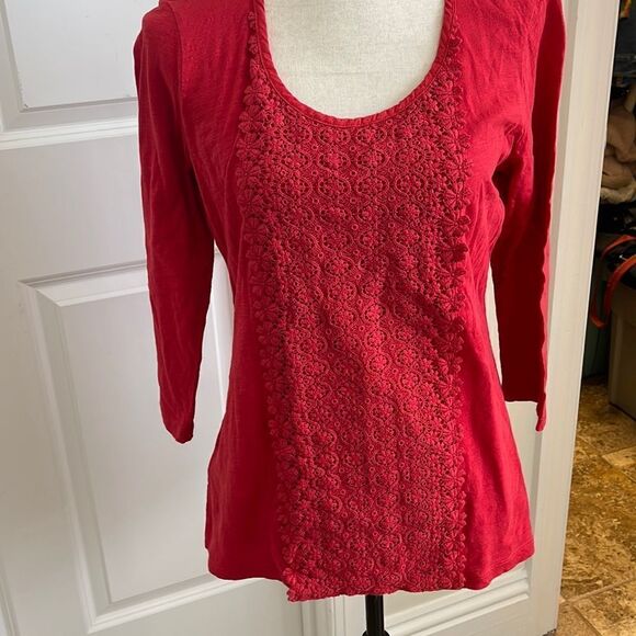 Eddie Bauer red embroidery front 3/4 tshirt - Picture 1 of 5